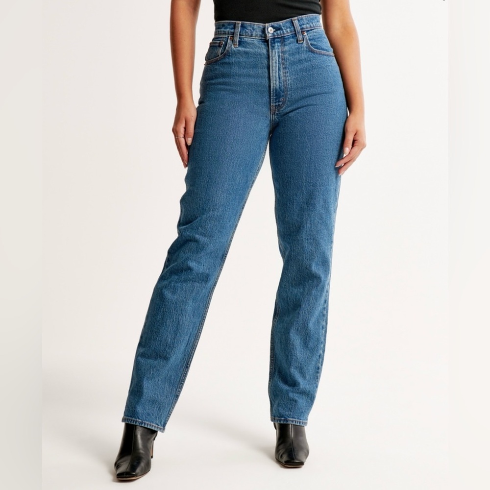 Abercrombie Curve Love 90s Straight Dark Wash Jeans